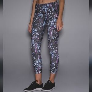 Lululemon all sports cropped